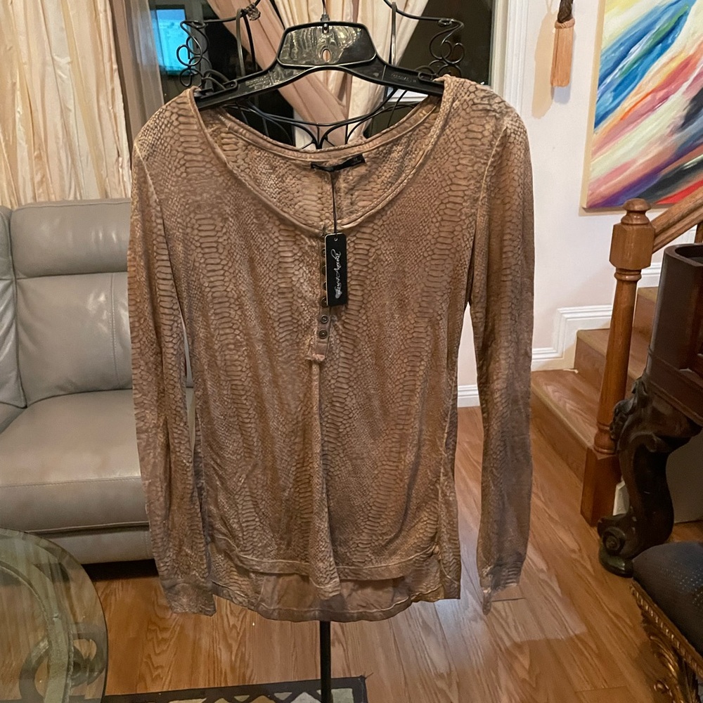 NWT Leopard print long sleeve shirt sz M Luv 4 Anouka